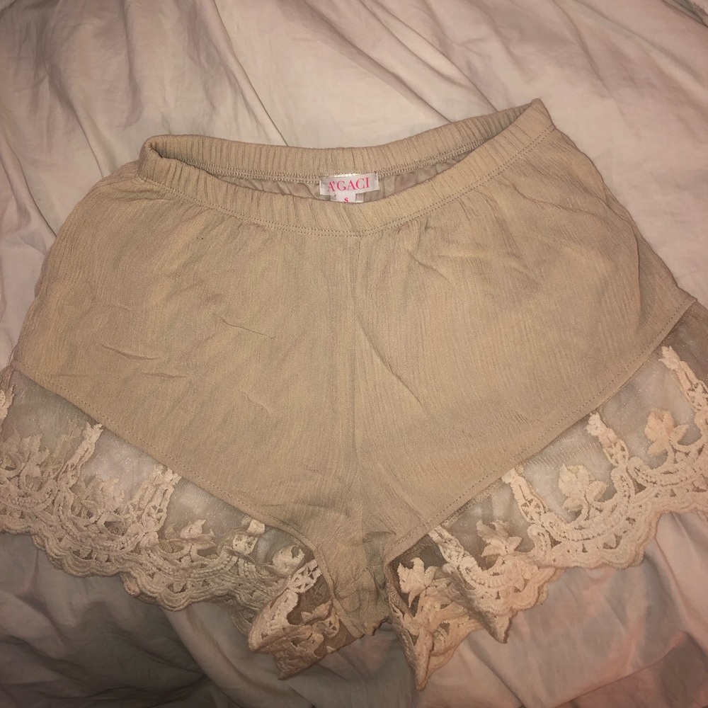 Beige lace short